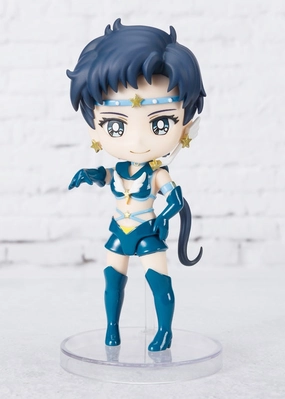 Figuarts Mini Sailor Star Fighter -Cosmos Edition- Educational Display Miniature Collection