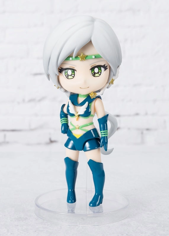 Figuarts Mini Sailor Star Healer -Cosmos Edition- Celebrity Doll