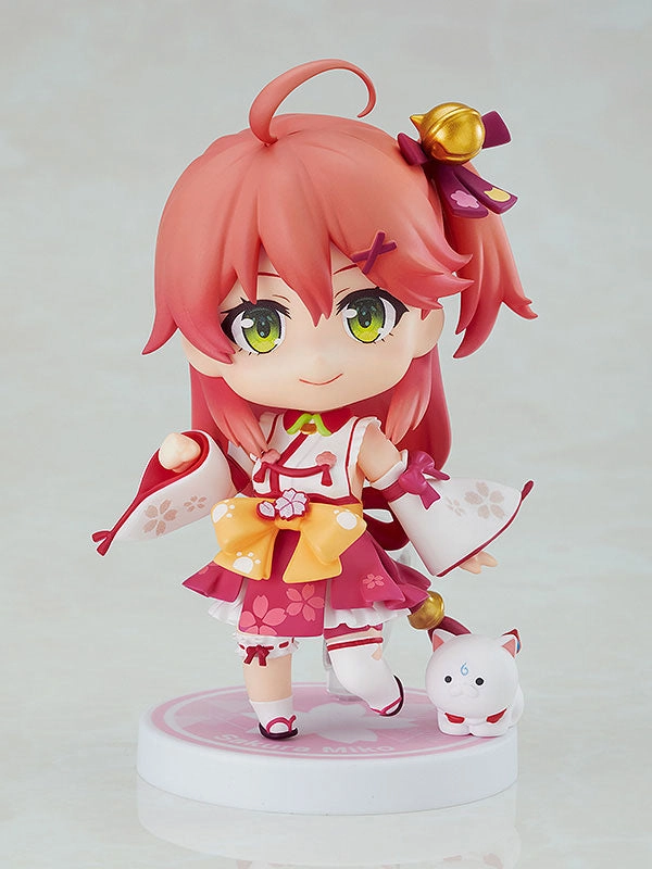 Nendoroid Sakura Miko Limited Creation